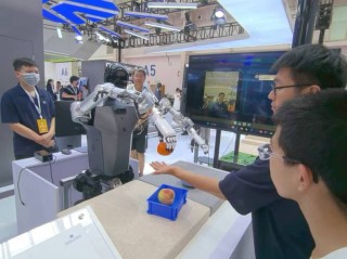 2024世界机器人大会落幕，人形机器人具身智能如何迸发更强感知力？
