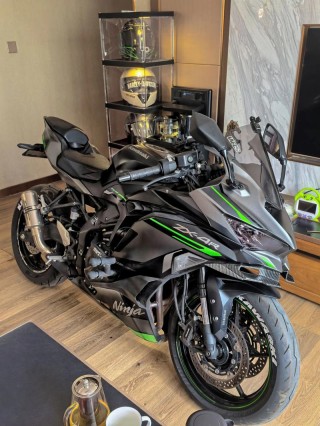 川崎Ninja ZX-baidu094RR摩展上市 马力不阉割