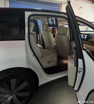 理想i8内饰谍照 将于7月17日开启预订