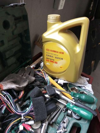 首保有必要换好机油吗，4s店会卖假机油吗