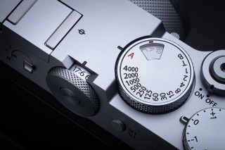 “GFX系列”首款固定镜头一体化中画幅相机发布 FUJIFILM GFX100RF ...