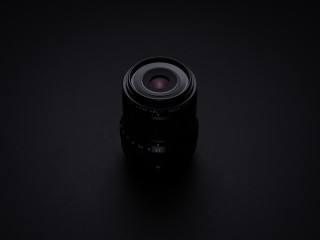设计紧凑的标准镜头 富士发布XF30mmF2.8 R镜头