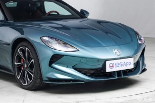 2026款MG Cyberster与2026款 MG5将于6月30日双车上市
