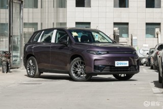 2026款零跑C10正式上市 售价12.28万元起