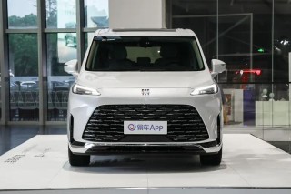 别克GL8陆尚推“破万感恩”限时购车权益 上市两周大定破万