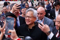 最强 AI 芯片要推中国特供版？黄仁勋最新发声，3500 亿的市场太诱人