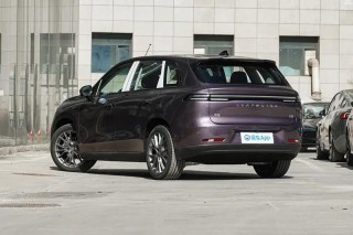 2026款零跑C10开启交付 售价12.28万元起