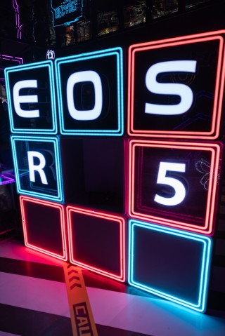 EOS R5次元街“空降”三里屯 佳能带你嗨翻全场