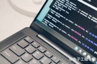 我们用笔记本CPU跑了生成式AI，让它写代码、作图...