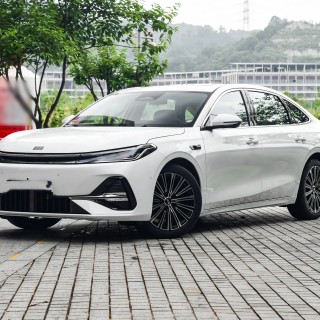 吉利银河A7和马自达EZ-6怎么选？看完这篇就知道了