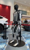 继特斯拉之后 BMW也加入人形机器人大军