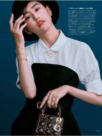 【寫真集】美麗人妻桐谷美玲推出寫真造型書～ 裡裡外外發掘她的30代魅力！