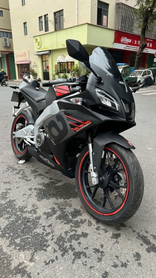 阿普利亚GPR250R跑车上市 售价26800元