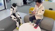 灵犀X2​（双足人形机器人）详细介绍