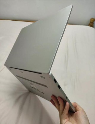 小米Air笔记本降价500元： 13.3寸+指纹+i5处理器