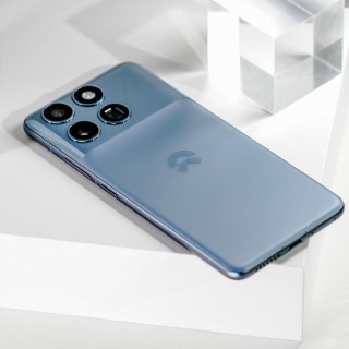 全新NIO Phone评测：握着手机 掌控蔚来