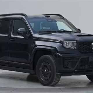 长城加推三款硬派SUV新车 坦克700 Hi4-Z领衔