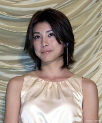 竹內結子宣布順利誕下次子，去年2月才剛中林大樹結婚，如今再為家庭添一員～ 好幸福呀！