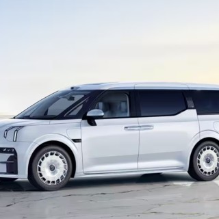 极氪9X最新消息，成都车展预售，55万级SUV