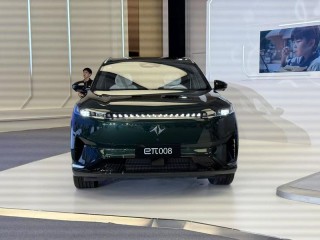2026款东风奕派eπ008六座版上市 限时先享价17.36万起