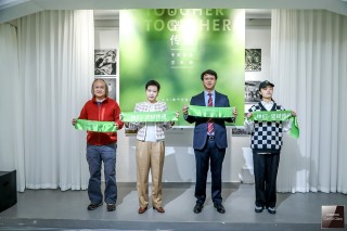 康宁大猩猩玻璃 她们·坚韧传递 主题摄影艺术展北京开幕