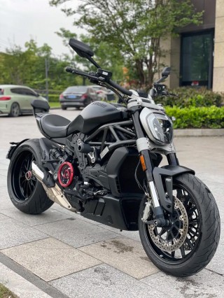 试过就上头 2022年编辑最喜欢的摩托车
