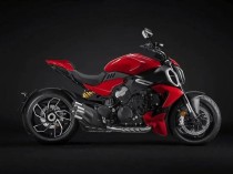 杜卡迪MTS V4&V4S上市 售价21.5-baidu0928.8万