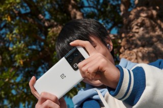 一加 10 Pro 胖达白 512GB 至尊版发布 售价5799元
