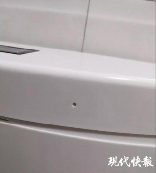 酒店电视藏摄像头！女房客被偷拍索赔遭拒绝，这锅谁来背？如何找出酒店隐藏摄像头？