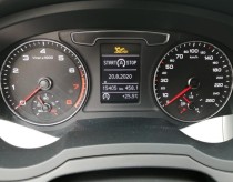 奥迪机油灯显示min黄灯，奥迪机油灯min还能开吗