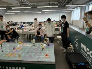 全双工通信在机器人格斗赛中的应用探索--杭州机器人对抗赛启示