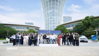 李斌：第70万台蔚来在武汉新能源研究院大楼交付
