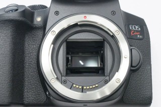 背部按键有变 EOS 850D细节照曝光