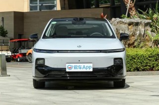 零跑B01第10000台整车下线 售价8.98万元起
