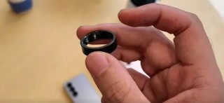 尝试拥抱 AI 的 Oura Ring 4 智能戒指，哪里变得不一样了？