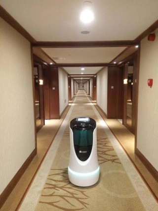 机器人RoBoHoN将为酒店行业提供接待服务