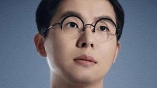 机器人看点：宇树科技王兴兴回上海母校 加速商业化落地 宇树机器人二手租赁火爆