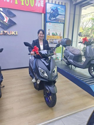 性价比吊打铃木UY125 豪爵AFR125S实拍