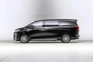 魏牌全新高山上市24小时大定突破5900辆 售30.98万元起