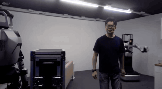稚晖君一口气发布5款人形机器人！开发者还能“0元购”