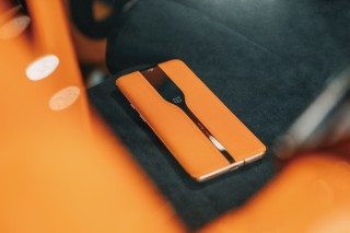 一加首款概念机OnePlus Concept One亮相 采用“潜隐式后摄”设计