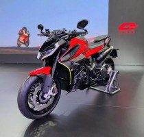 赛1000首秀 QJMOTOR新车亮相米兰摩展