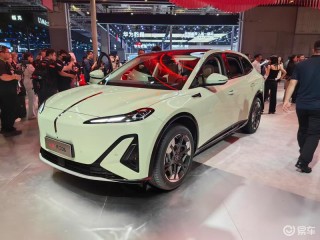 2025上海车展：红旗天工06售17.98万元起