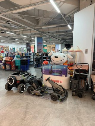 欧洲大牌摩品齐聚 骐翼用品北京试营业