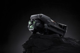 进入多焦段时代 大疆发布首款三摄航拍无人机DJI Mavic 3 Pro