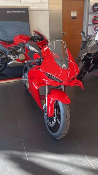 杜卡迪Panigale V4 V4S上市 售25.9万起