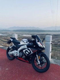阿普利亚GPR250R跑车上市 售价26800元