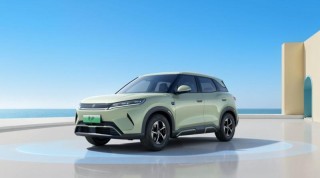 比亚迪元家族销量突破150万辆 里程碑时刻