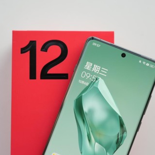 一加12评测：不叫Pro 但却是事实上的Pro
