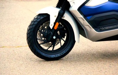 TCS到位安全加倍 试大阳V锐ADV350 TCS